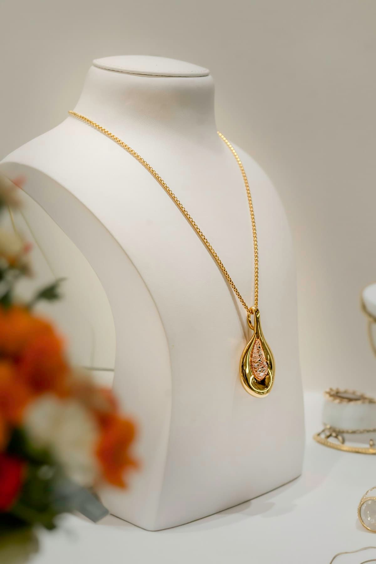Polished Gold Pendant